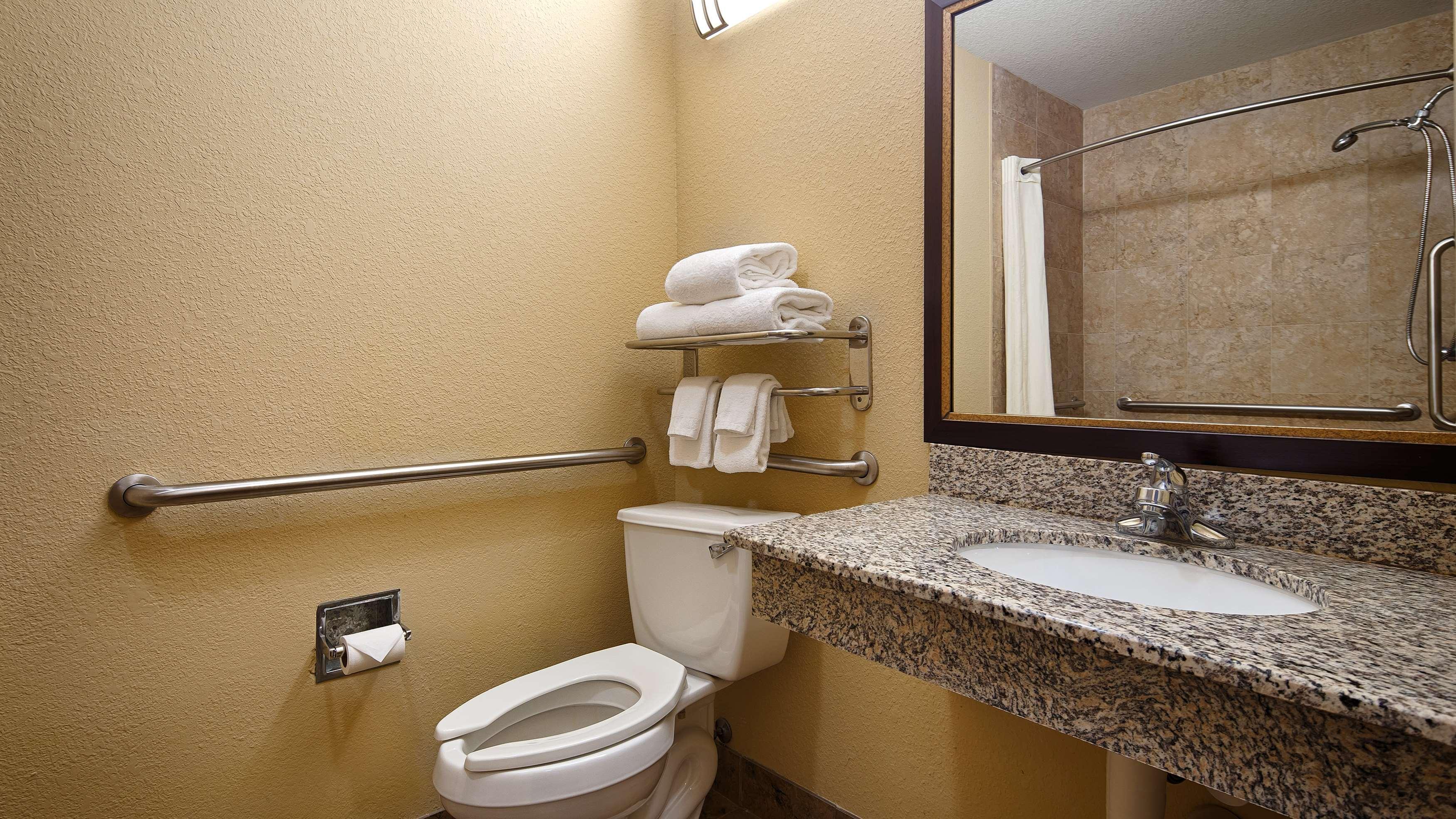 Best Western Bastrop Pines Inn Buitenkant foto