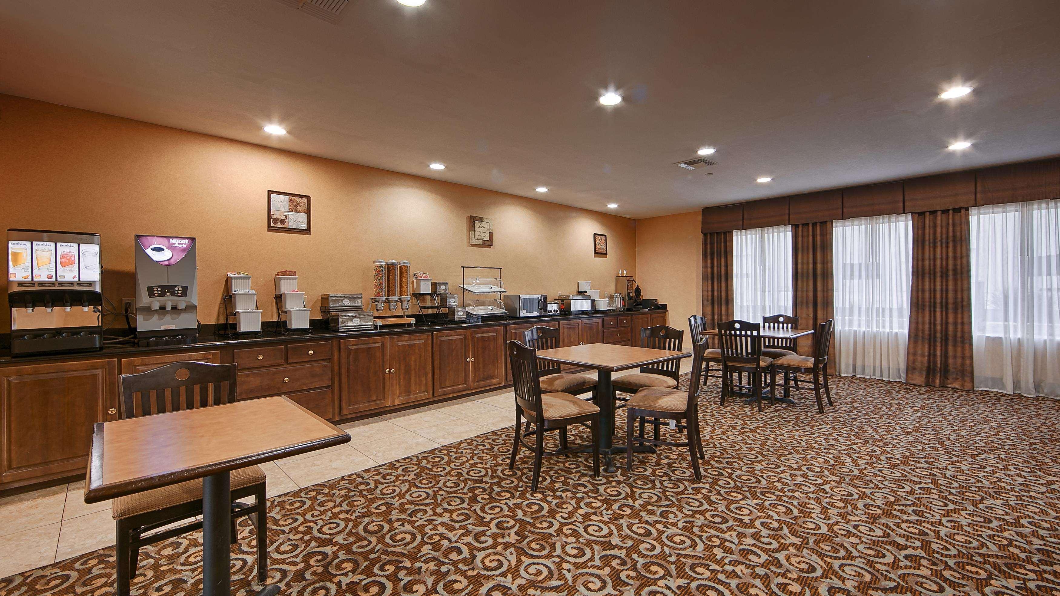 Best Western Bastrop Pines Inn Buitenkant foto