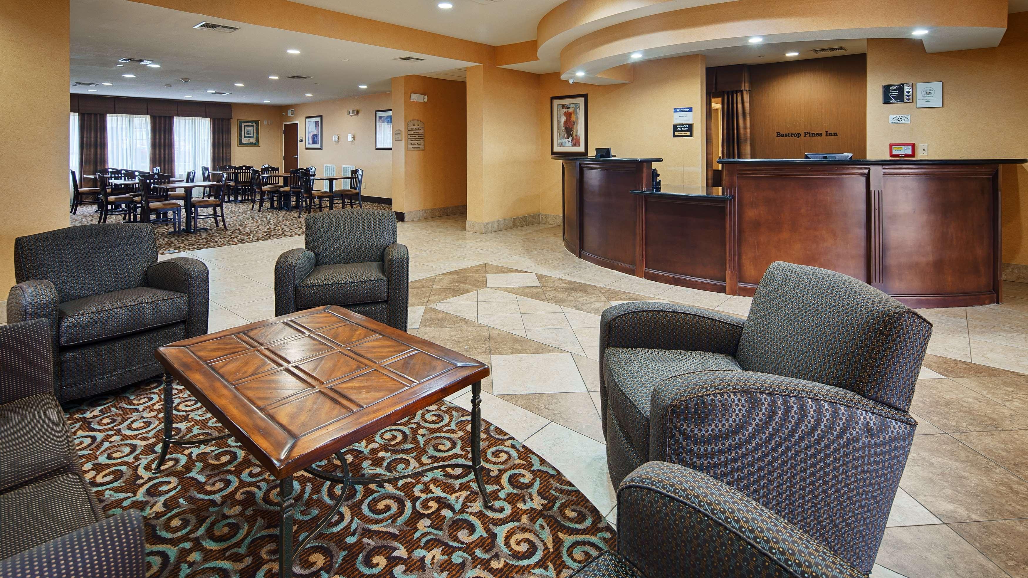 Best Western Bastrop Pines Inn Buitenkant foto