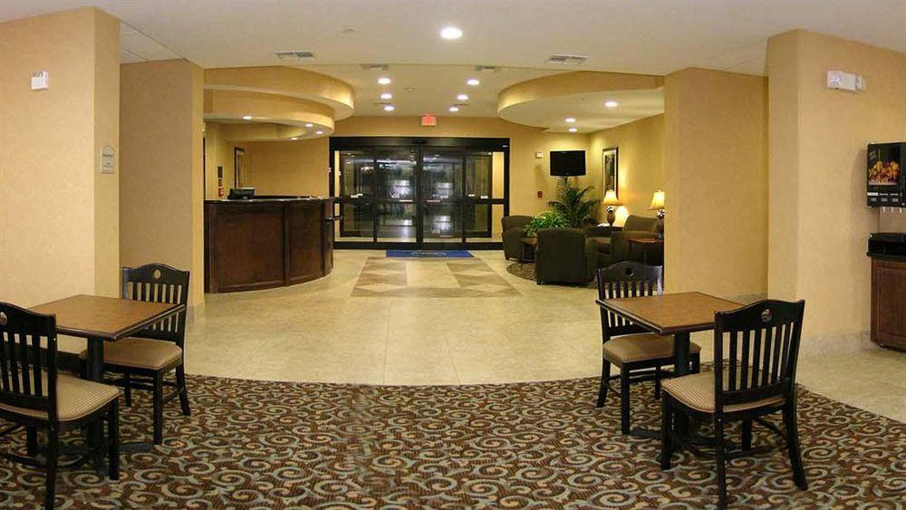Best Western Bastrop Pines Inn Buitenkant foto