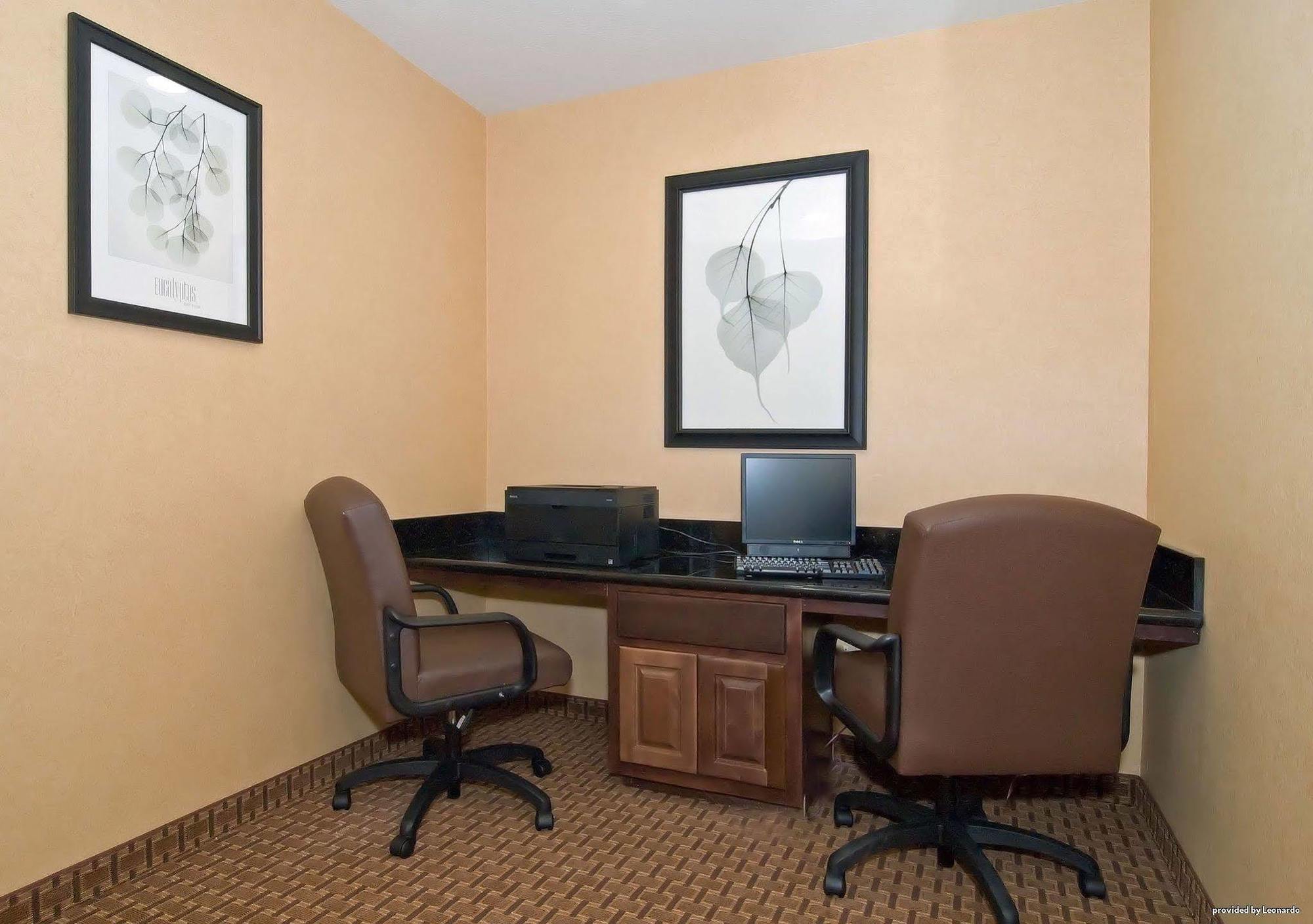 Best Western Bastrop Pines Inn Buitenkant foto